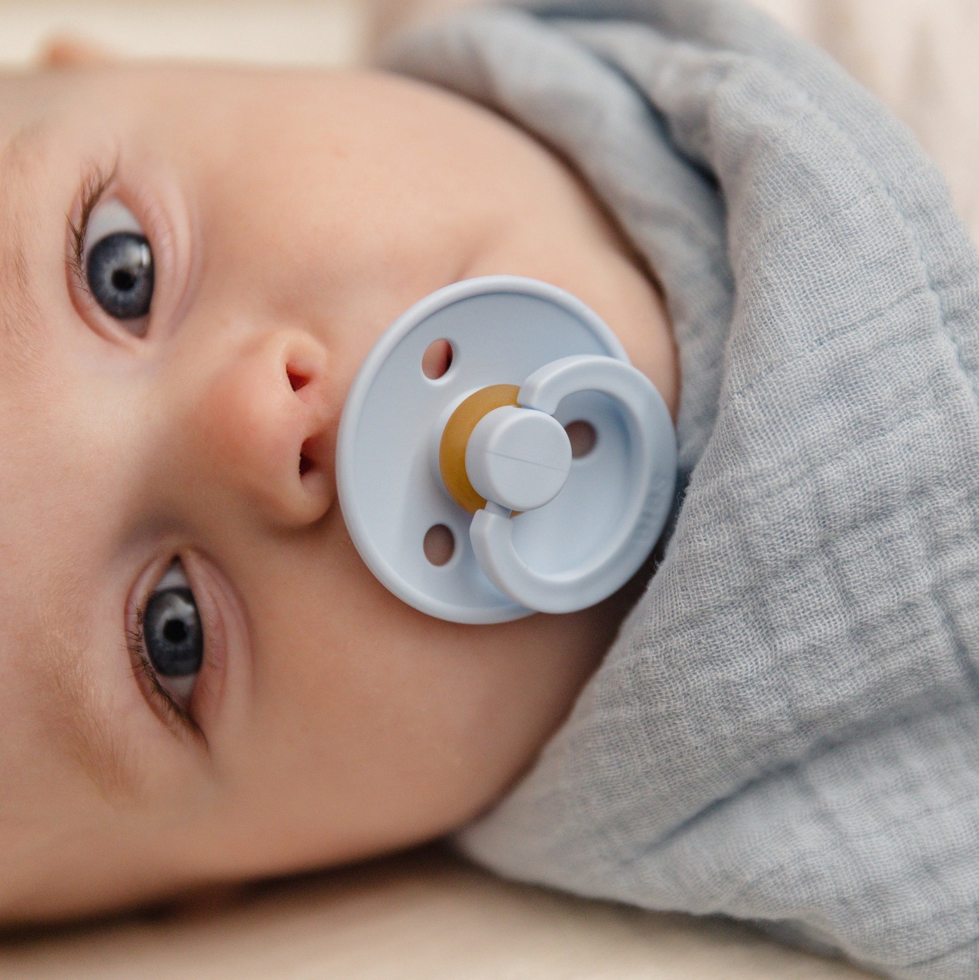 Colour, Natural Rubber Latex Pacifier Size 1, 0-6 Months, Baby Blue, Gender-Neutral, 1 Count